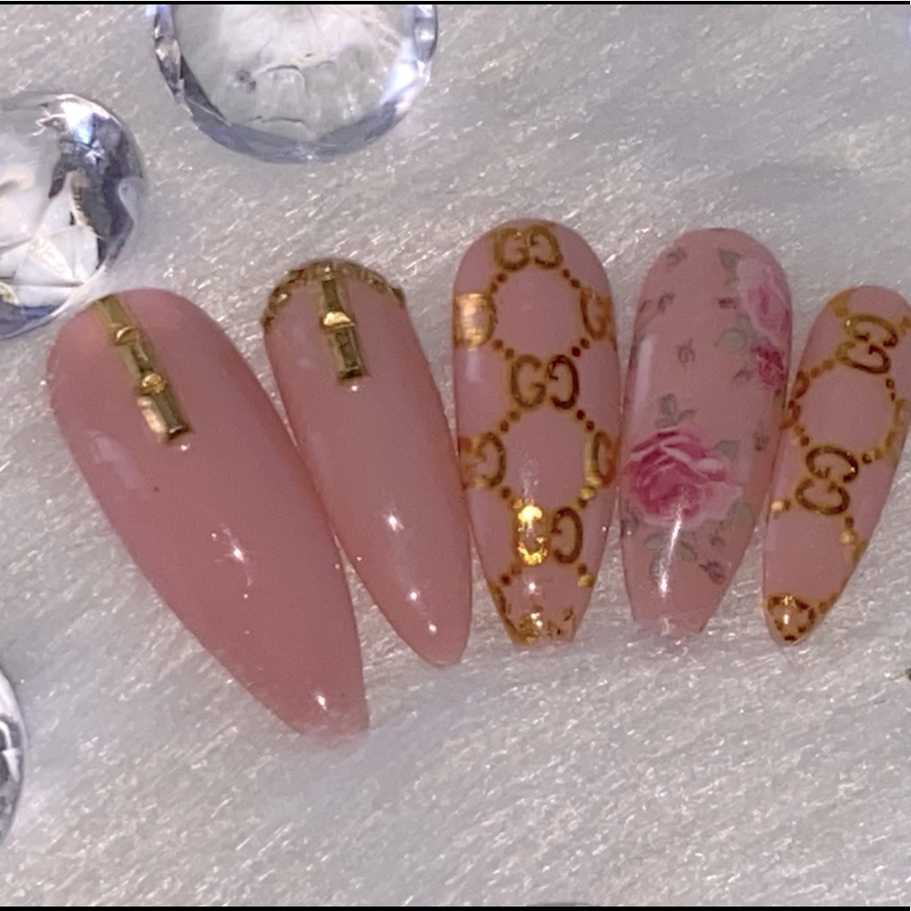 Golden Blossom||Press-on Nail Set